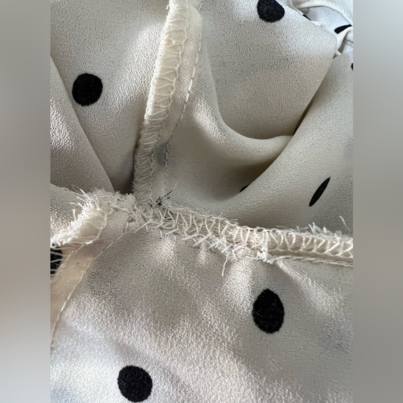 Torrid Polka Dot V-Neck Sheer 3/4 Sleeves Off White Pullover Blouse Plus Size 00 - Picture 11 of 12